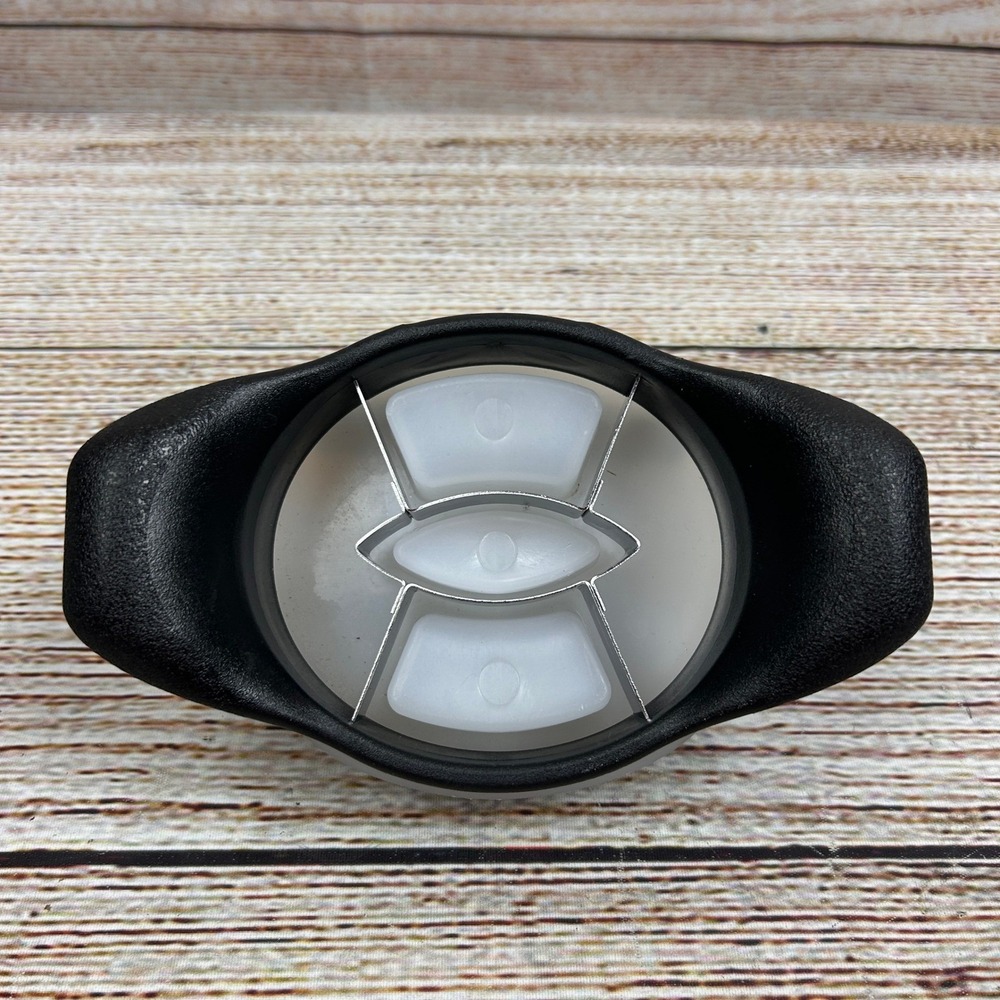Pampered Chef Mango Wedger and Corer Black Stainless Steel Tool